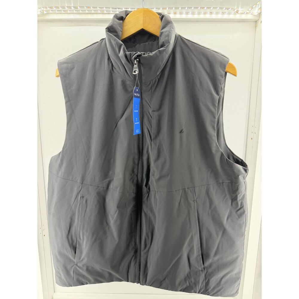 Nautica Performance zip-up vest - Color: Metal Grey